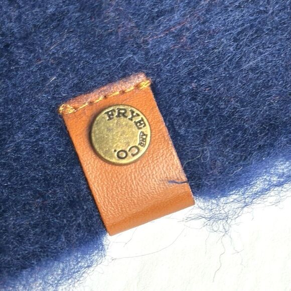 NWT Frye and Co. Chunky Fringed Scarf Oversized Blue Taupe Red - Picture 7 of 10